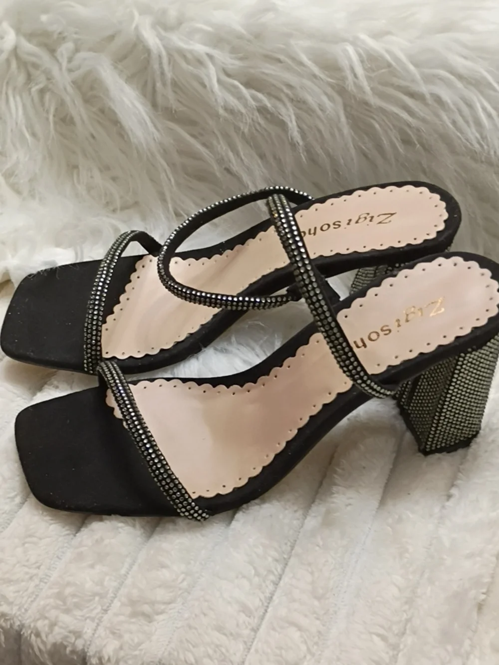 New Zigi Soho Daleyza Black Rhinestone Jeweled Studded Heeled Sandals SZ 7.5 M